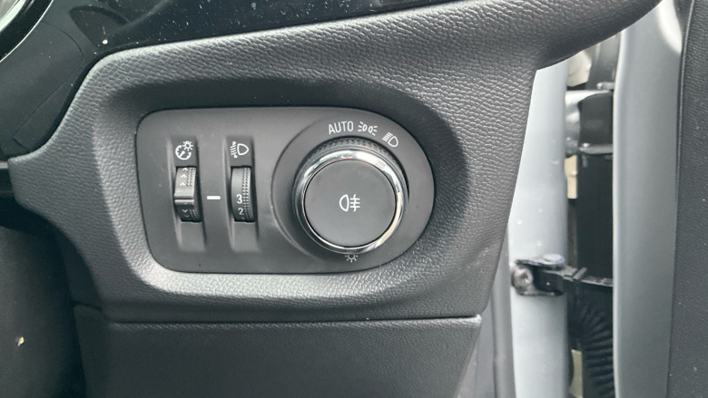 Vauxhall Corsa 1.2 Design 5dr Petrol Hatchback